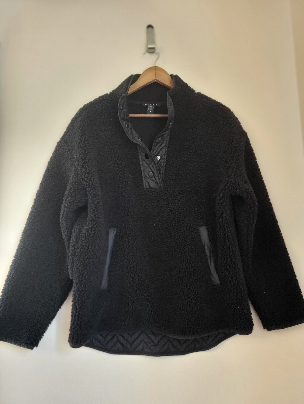 Athleta Sherpa Snap Front Pullover, Black M